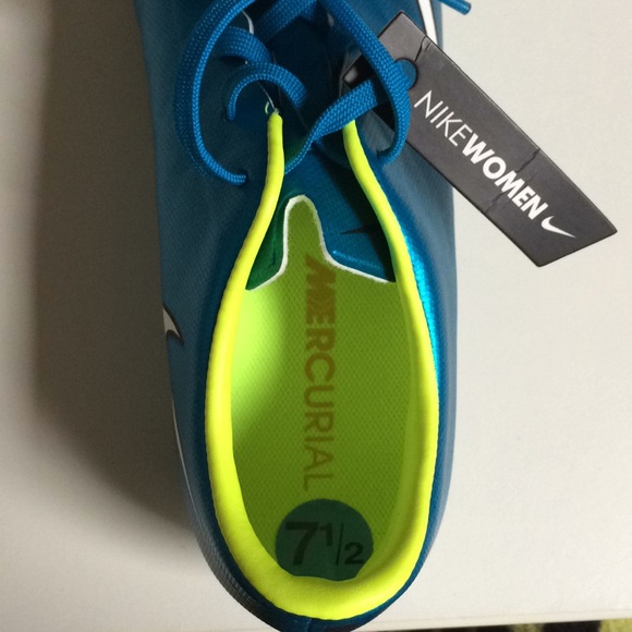 Nike Mercurial Victory V FG Women’s Soccer Cleats - Picture 7 of 8